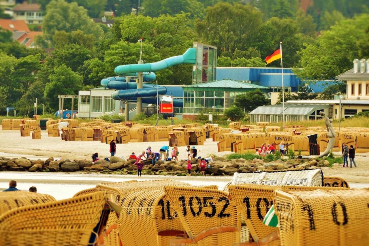 Zwergtaucher Eckernförde Esterno foto